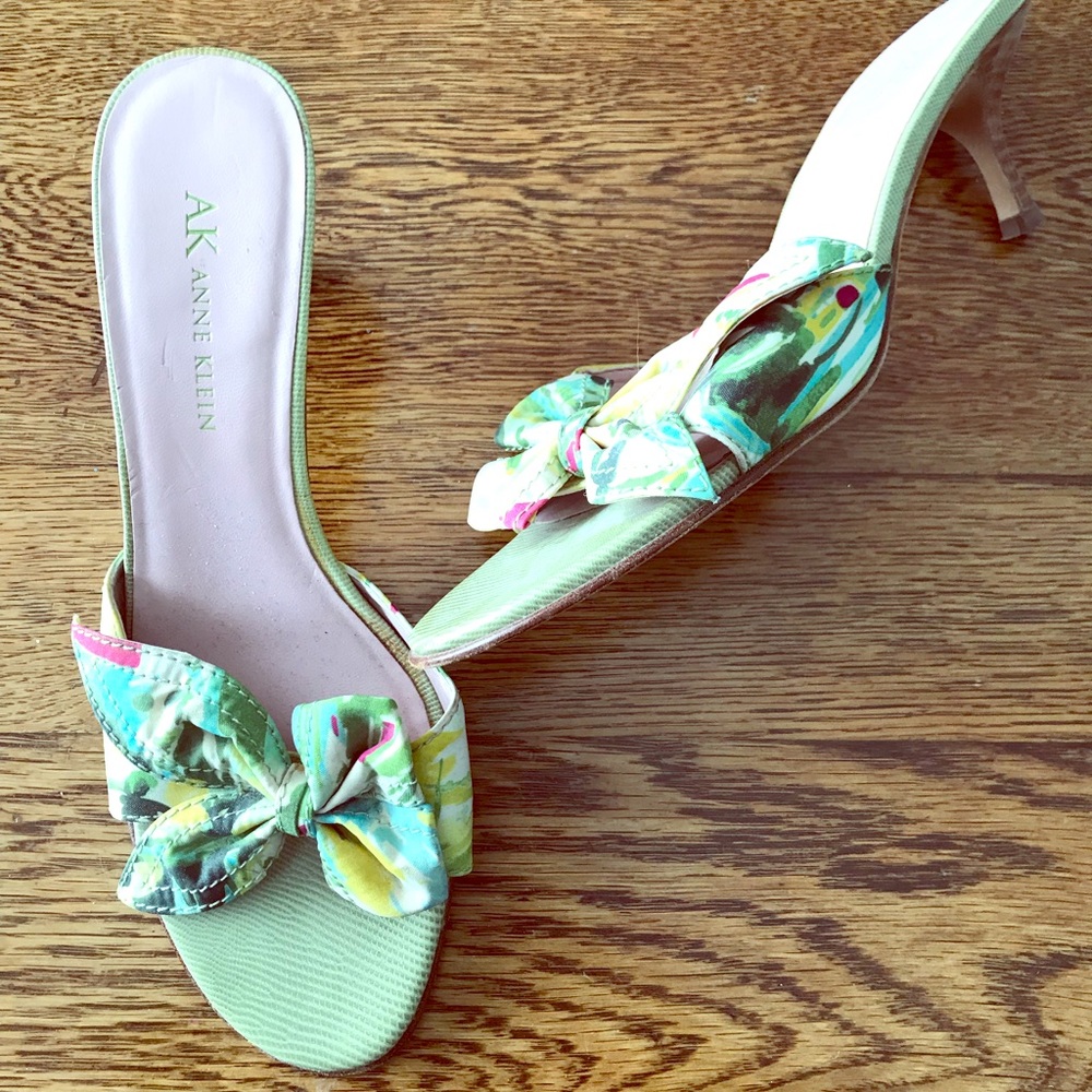 Anne Klein slide heels